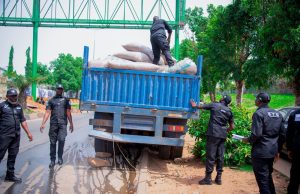 Policemen reject ₦100m bribe, intercept 60 tonnes of vandalised railway materials in Nasarawa
