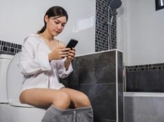 Never Use Your Phone In A Toilet For The 3 Following Reasons