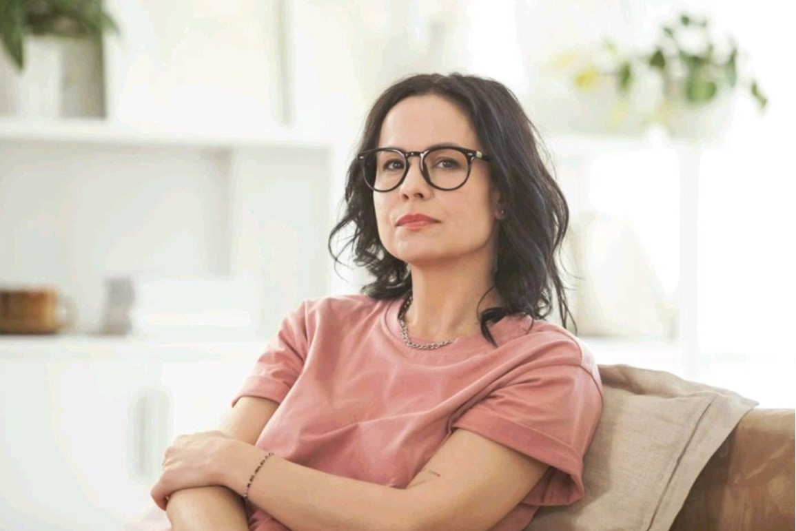 5 Symptoms Women Over 40 Should Always Take Seriously