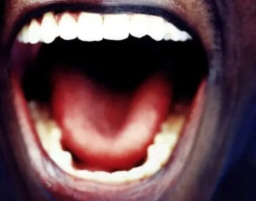 Many People Ignore These Mouth Changes Until They Learn What Experts Say They Could Mean