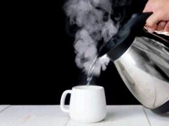 Why You Should Drink Hot Water Every Morning On An Empty Stomach